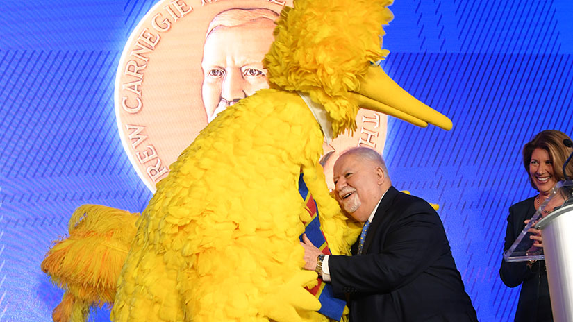 CMoP_Big_Bird_with_Vartan_Gregorian_new